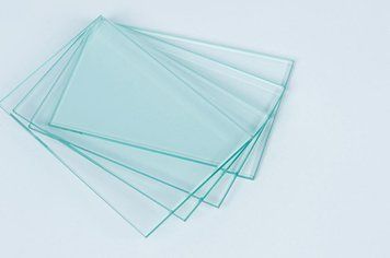 Сире прозоре скло 3 мм з полірованою кромкою glass 3 PC фото